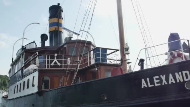 Flensburg Niemcy Lipca Statek Pasażerski Zacumowany Alexandra Atrakcją Turystyczną Miasta — Wideo stockowe