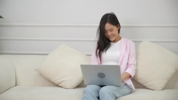 Young Asian Business Woman Work Home Laptop Computer Online Internet — Stockvideo
