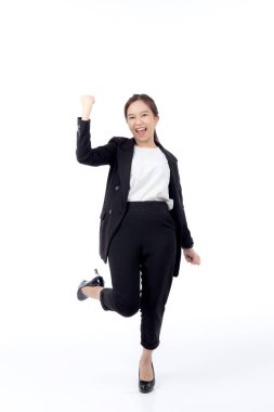 Takım elbiseli güzel bir iş kadını beyaz arka planda izole edilmiş mutlu ve başarılı Asyalı genç bir iş kadını yönetici ya da yönetici ve zafer için heyecanlı..