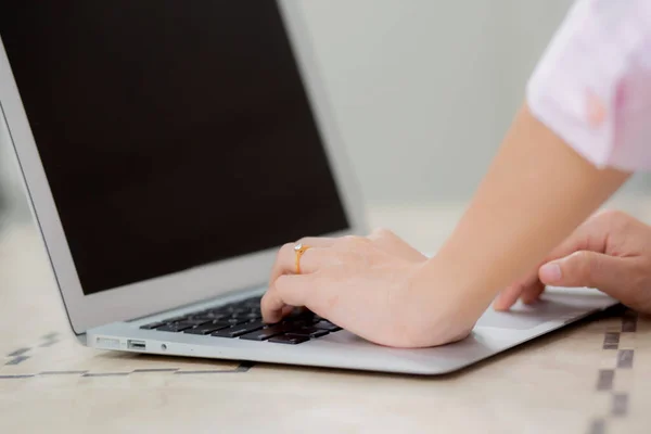 Closeup Hands Business Woman Work Home Laptop Computer Online Internet — Photo