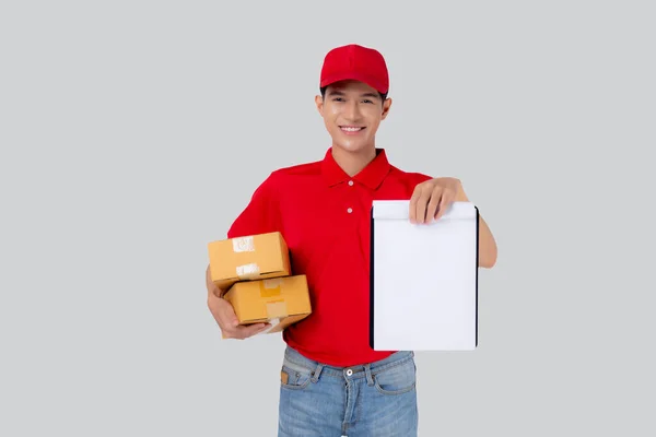 Retrato Joven Asiático Hombre Llevando Caja Mostrando Documento Blanco Presentación —  Fotos de Stock