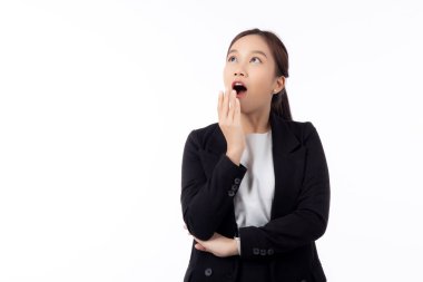 Beyaz arka planda yalnız duran güzel Asyalı iş kadını portresi, yönetici ya da yönetici düşüncesi ve hayal gücü ile başarı, iş konsepti..