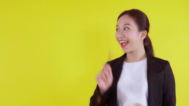 Portrait Junge Asiatische Geschäftsfrau Mit Stift Für Die Präsentation Auf — Stockvideo