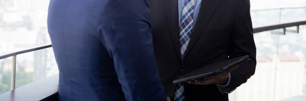 Senior Businessman Standing Talking Partner Looking Digital Tablet Together Office — Stock Photo, Image