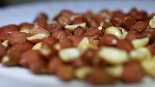Makro Food Video Der Schale Geröstete Erdnüsse Drehen Sich Großaufnahme — Stockvideo