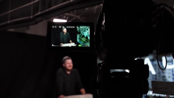 Preparation Videographers Cameras Video Studio Filming Show Presenter Monitor Professional — Stock Video