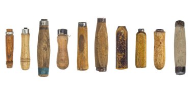 El aletleri için ahşap bir kol seti. beyaz arkaplanda izole