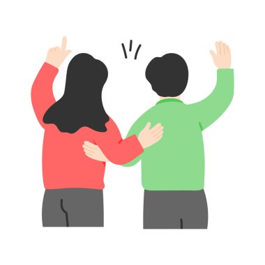 İki arkadaş, mutlu yakınlık jestleriyle birlikte yürüyor.