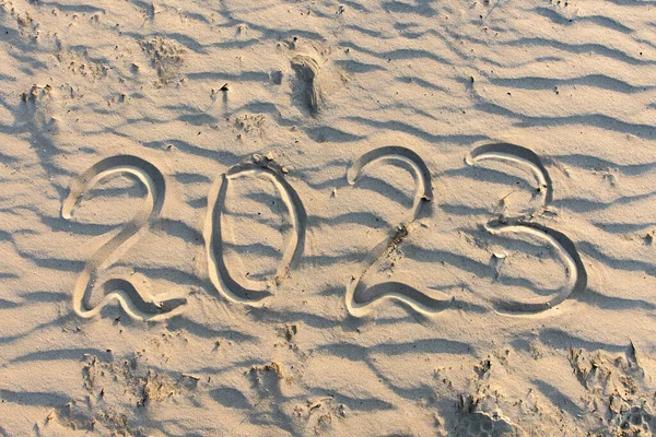 Επιγραφή Στην Ακτή Στην Άμμο 2023 — Φωτογραφία Αρχείου