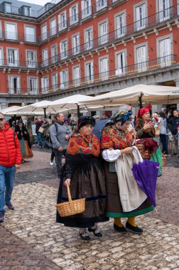 MADRID, İspanya - 23 Ekim 2022: Geleneksel Transhumance festivali Madrid sokaklarında kutlandı. Madrid Belediye Başkanı Plaza