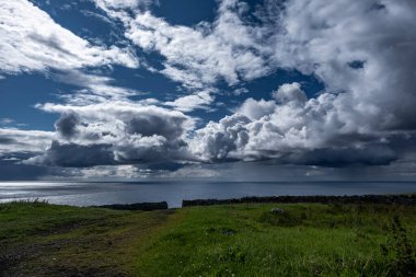 Doğu İskoçya, Kuzey Denizi 'ndeki Brora köyündeki güzel kumlu sahil.