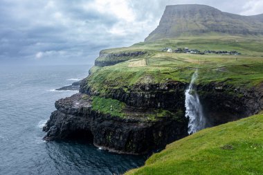 Mlafossur Şelalesi, Faroe simgeleri, Vagar Adası