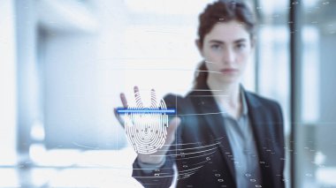 Dijital dünyada, dijital toplantıların ve müzakerelerin geçmişiyle küresel ticarette başarılı olan elit kesimin görüntüsü.