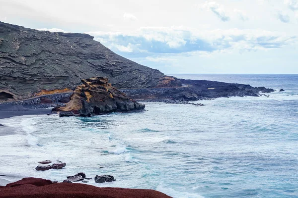 Krajina Sopečném Pobřeží Zálivu Lanzarote Baleárské Ostrovy Španělsko — Stock fotografie