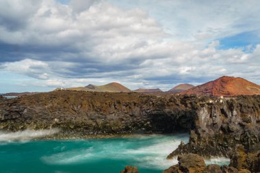 Lanzarote 'deki Los Hervideros uçurumları. Kanarya Adaları. İspanya.