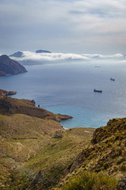 Akdeniz manzarası, Cala Salitrona, Cartagena sahili. Murcia. İspanya.
