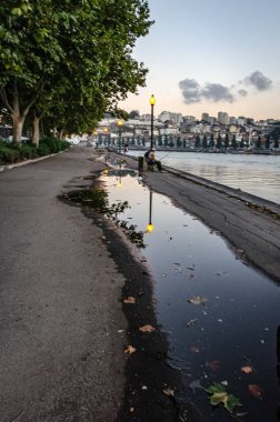 Ekim 2013 'te. Porto şehrindeki kentsel yaşam anları. Portekiz.