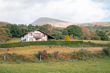 Amaiur 'da sonbahar, Maya, Baztan Vadisi' nde. Navarre