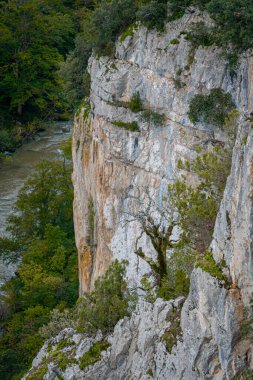 Foz de Arbayn 'da sonbahar. Navarre. İspanya