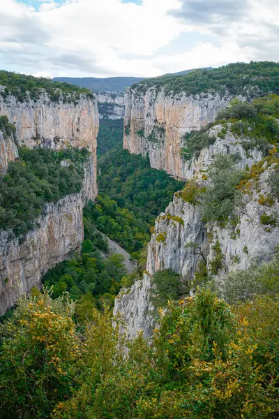 Foz de Arbayn 'da sonbahar. Navarre. İspanya