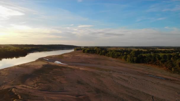 루아르 시네마틱 아름다운 루아르 지역의 루아르 강에서 루아르 이니셔티브를 전망의 — 비디오