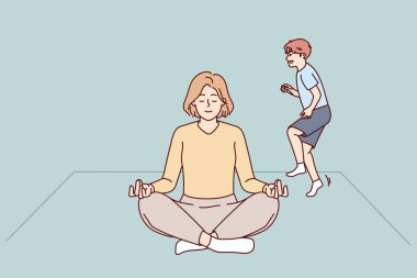 Yanında çocuk oynarken evde meditasyon yapan genç bir anne. Rahat kadın nilüfer pozisyonunda oturup yaramaz çocuktan dikkati dağılmış yoga yapıyor. Vektör illüstrasyonu. 