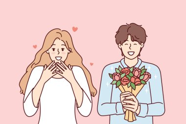 Elinde çiçekler olan romantik bir adam ve erkek arkadaşından hediye buketi alan mutlu bir kadın. Aşık bir kız doğum gününde ya da Sevgililer Günü 'nde tebrik edildikten sonra mutlu olur. Düz vektör tasarımı 