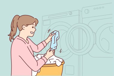 Çamaşırları tazelemek ve güzel kokmak için kirli çamaşırları çamaşır makinesine atar. Çamaşır sepetini kirli şeylerle dolduran bir kız. Düz vektör resmi