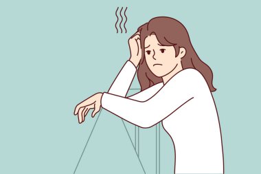 Üzgün kadın korkuluklara yaslanıyor ve uzaklara bakıyor. Özel hayatındaki sorunları düşünüyor. Yalnız mutsuz kız, erkek arkadaşıyla sürekli kavga ediyor. Düz vektör resmi