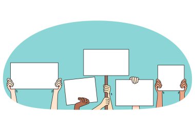 Protesto ya da gösteri için pankart tutan insanların eli. İşaretli eylemciler eşitlik ve özgürlük için savaşır. Boş kopyalama alanı oluştur. Sokaklardaki protestocular. Vektör illüstrasyonu.