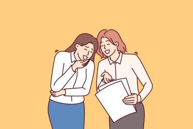 Kadın meslektaşlar şakaya ya da komik hikayeye güler ve şirket çalışanları hakkındaki samimi dedikoduları paylaşırlar. İş kadınları tecrübesiz çalışanların raporlarında aptalca hatalar gördüklerinde gülerler..