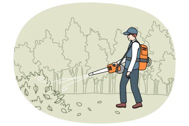 Üniforma koleksiyonu olan erkek bahçıvan kullanışlı süpürgeli yapraklar bırakır. Baharda bahçedeki bahçeyi temizleyen adam sonbaharda dışarıda çalışıyor. Düz vektör illüstrasyonu.