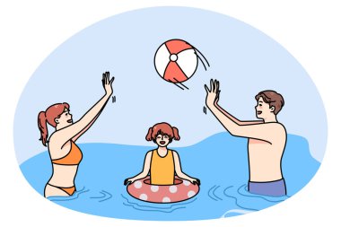 Mutlu çocuklu neşeli genç aile yaz tatillerinde suda eğleniyor. Gülümseyen ebeveynler tatillerde kızlarıyla top oynarlar. Yaz seyahati. Vektör illüstrasyonu.