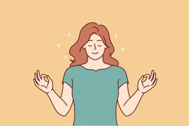 Serene kadın meditasyon yapıyor Mudra hareketi yapıyor ve düşünceleri düzene sokmak için yoga yapıyor. Huzurlu kız düşünceleri ve duyguları arındırmak için elleri ile meditasyon yapan Mudra tasvir ediyor..