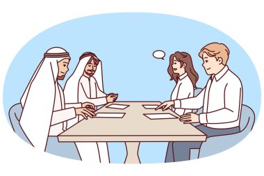 Uluslararası şirket yöneticileri kağıtlarla masaya oturur ve yatırımları tartışırlar. Arap kıyafetleri içindeki insanlardan ve Avrupalı şirket çalışanlarından konuşma baloncuğu olan iş konuşmaları. Düz vektör resmi