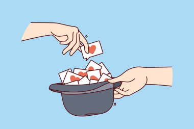 Eş, gelin ve damat için romantik oyunlar oynayan insanların içinde aşk notları ya da dilekleri. Erkek, diğer yarısıyla iyi vakit geçirmek için rastgele romantik dilekleri olan kartı seçer.