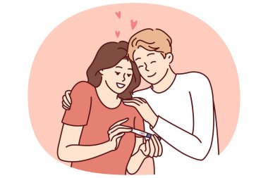 Yaşlı erkekler ve kadınlar dizüstü bilgisayarlarıyla masada oturmuş modern teknoloji ve bilgisayar bilgisiyle nasıl başa çıkacaklarını öğreniyorlar. Yaşlı çift, internetli dizüstü bilgisayar kullanarak çocuklara video çağrısı yapıyor