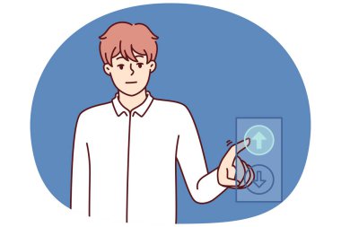 Adam asansörde ilerlemek ve kariyer ilerlemek için büyük çaba sarf ederken düğmeye basıyor. Hırslı adam yeni bir pozisyon ya da artan bir gelir elde ederek yükselmek istiyor..