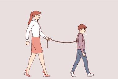 Annesinin oğlunu yürüyüş sırasında bağlaması nedeniyle hiperkoruma sorunu ve çocuk için özgürlük eksikliği. Çocuk, annesinin psikolojik rahatsızlığından kaynaklanan hiperkorumadan muzdarip.