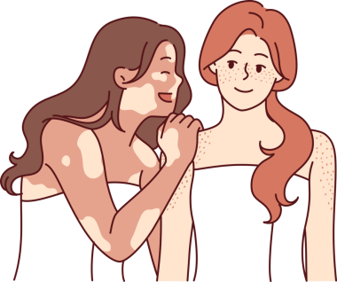 Vitiligo sendromlu bir kadın banyo havlusu giymiş arkadaşına sarılıyor ve arkadaşlığın ve hoşgörünün tadını çıkarıyor.