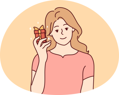 Gülümseyen kadın doğum gününü kutluyor.