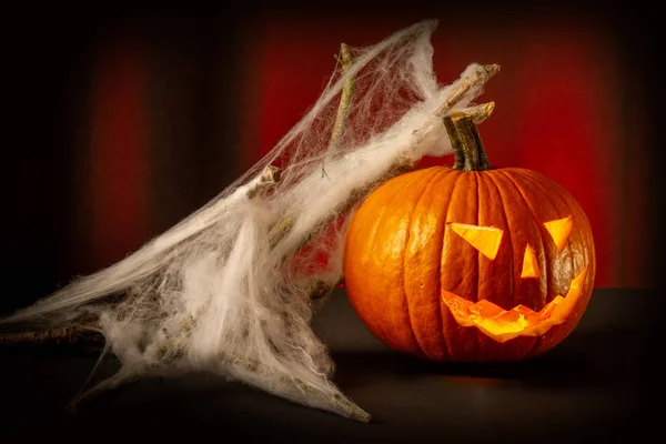 Calabaza Halloween Con Velas Sobre Fondo Oscuro Profundidad Campo Poco —  Fotos de Stock