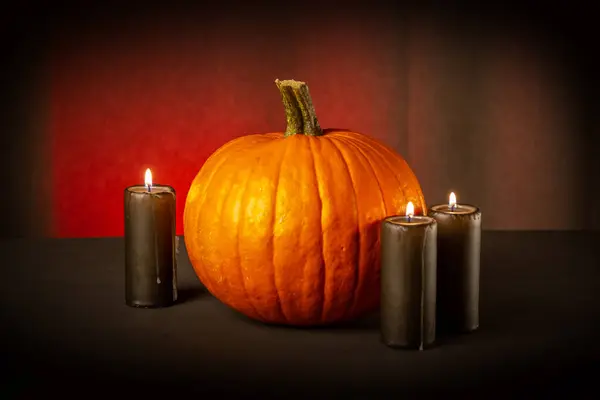 Pompoen Kaarsen Een Donkere Achtergrond Halloween Concept — Stockfoto