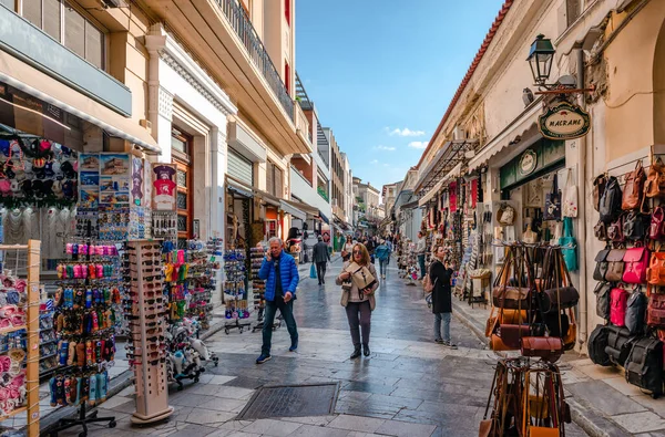 Афіни Греція Січня 2023 Адріаноу Плака Жвавий Пішохідний Крамницями Тротуарними — стокове фото