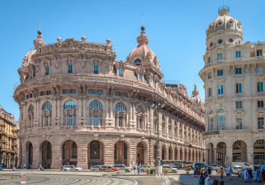 Cenova, İtalya - 29 Mayıs 2018: Palazzo della Nuova Borsa (bir zamanlar ülkenin borsası) Piazza Raffaele de Ferrari 'de. 