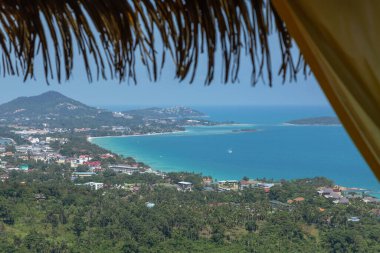 Tayland 'daki Koh Samui adasındaki Chaweng plajının hava manzarası.