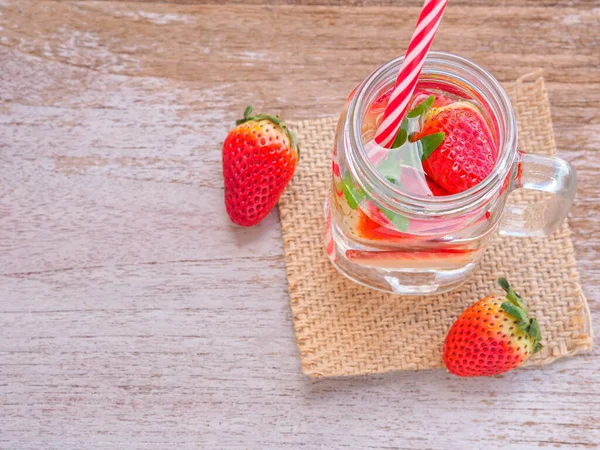 Top View Infused Water Fresh Organic Strawberry Drinking Straw Rustic — 스톡 사진