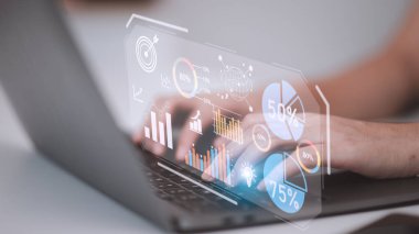 Veri analizi, İş İstihbaratı (BI), temel performans göstergelerine (KPI) sahip işletme analitiği (BA) finansal grafikleri ve piyasa raporuyla birlikte gösterge paneli kavramı