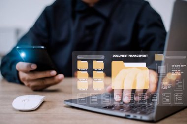 Belge yönetimi konsepti. Sanal ekran simgeleri Belge Yönetim Sistemi (DMS) Çevrimiçi belge veritabanı, verimli arşiv yazılımı, şirket dosyaları ve verilerinin arama ve yönetimi.