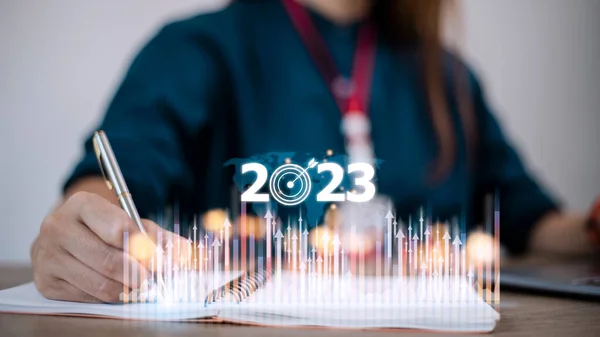 Business Technology 2023 목표와 성취를 설정새로운 해상도 그래프 아이콘 개념을 — 스톡 사진